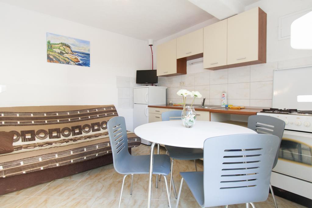 Apartment Mikulic Duće Extérieur photo