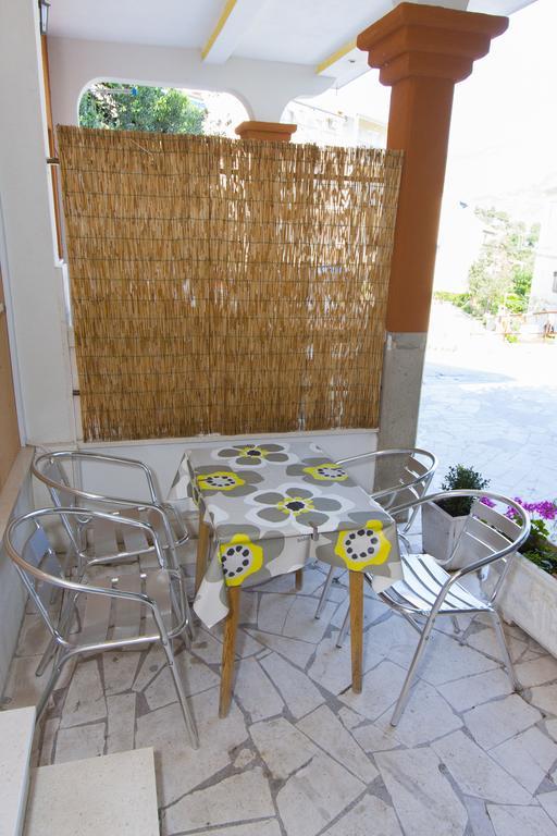 Apartment Mikulic Duće Extérieur photo